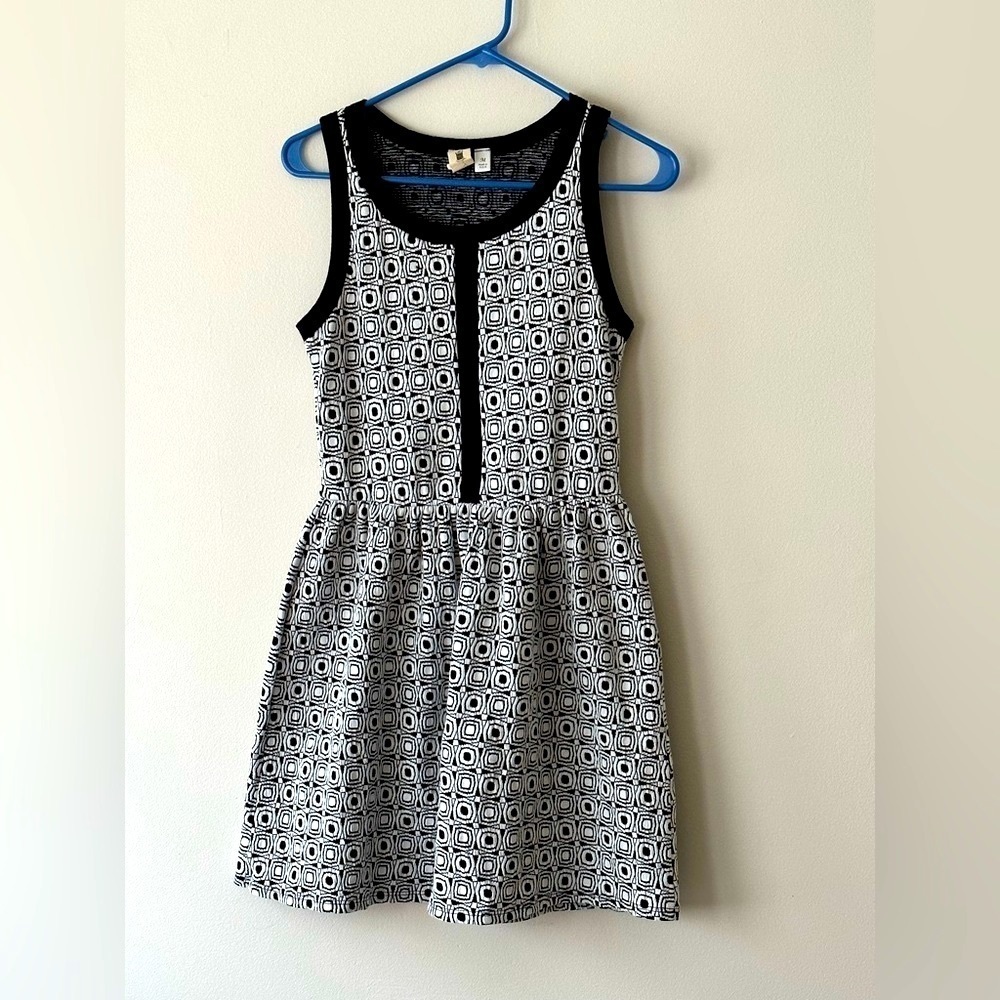 Needle & Thread Mini Dress Sz Medium Monochrome Black and White Geometric Print
